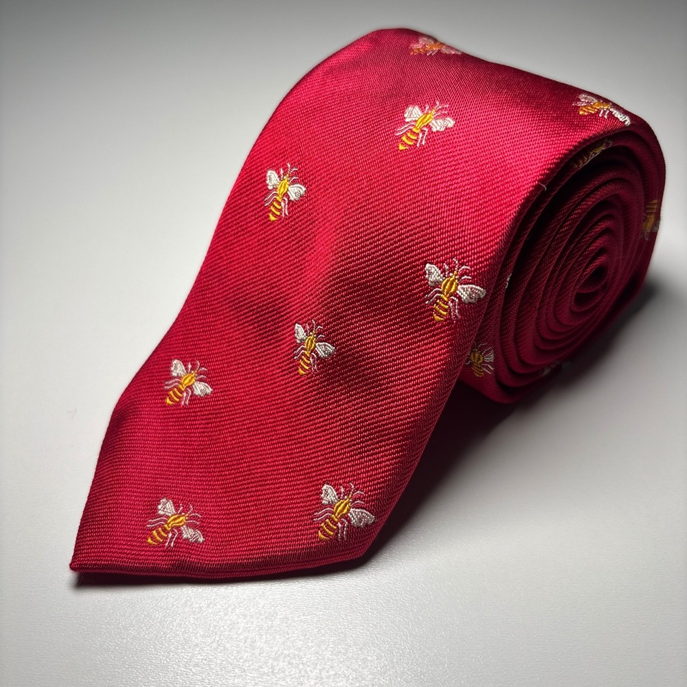 Brooks Brothers Irregular Slim Bee Embroidered Red Silk Necktie USA Made Tie